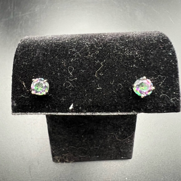 NATURAL MYSTIC TOPAZ SILVER STUD EARRINGS - Picture 1 of 9